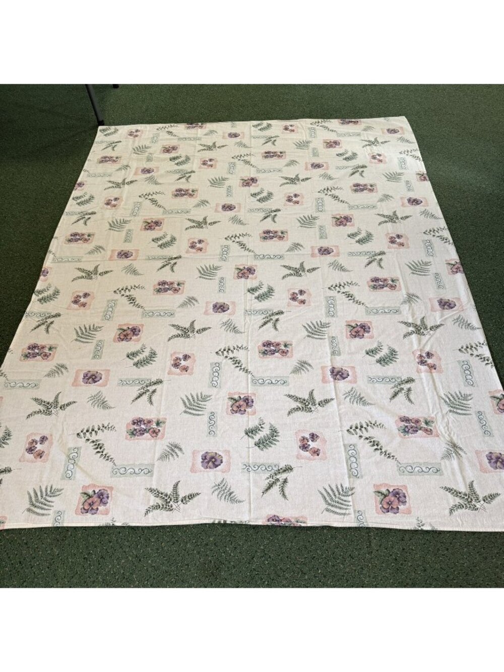 Vintage No Brand Rectangle Pansy & Fern Print Tablecloth - 60" x 72"